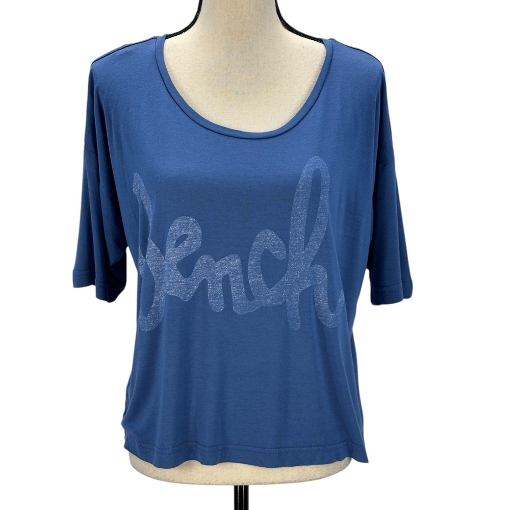 Bench Short Sleeve Crew Neck Cursive Logo Cropped T-Shirt - Blue - size Small